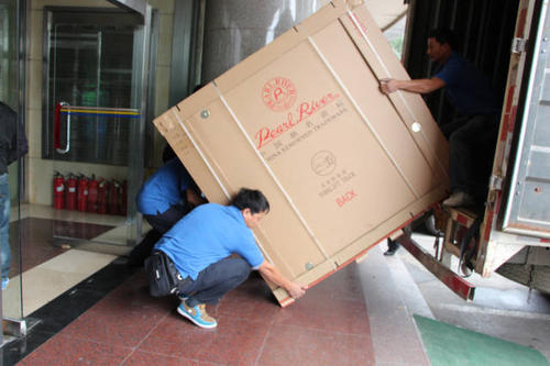 新华镇钢琴贵重工艺品无忧运